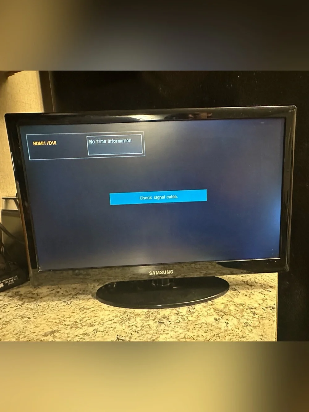 Samsung UN19D4003BD 19